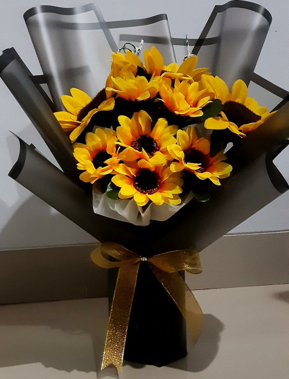 bunga artificial kuning