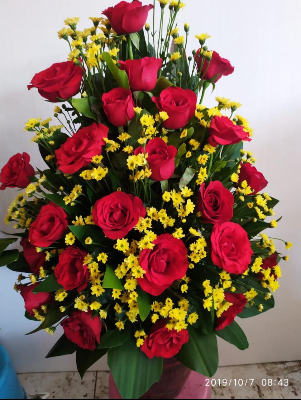 Bunga Meja Mawar Merah