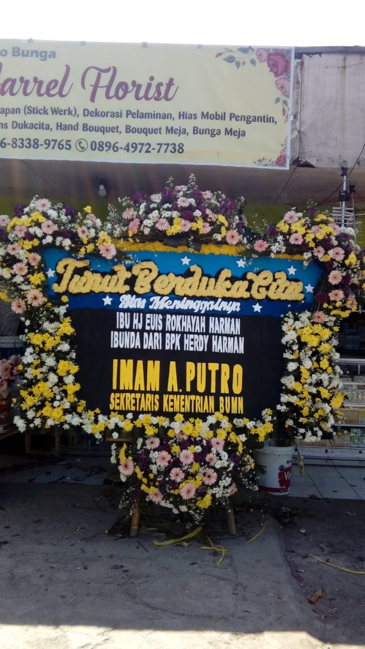 Bunga Papan Berduka Cita