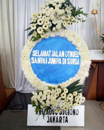 Standing Flowers White